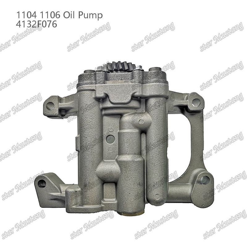 1104 1106 Pompe à huile 4132F076 Adaptée aux pièces de réparation de moteurs mécaniques diesel Kubota