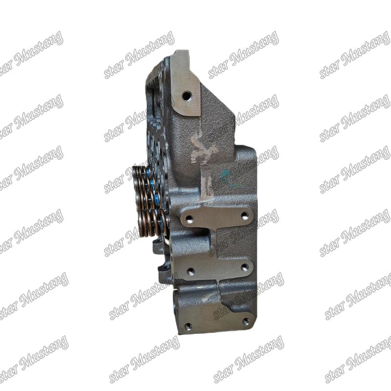 4D102 Assemblage de la tête de cylindre du moteur 3933370 3966454 3933352 Pour pièces détachées de moteur Cummins