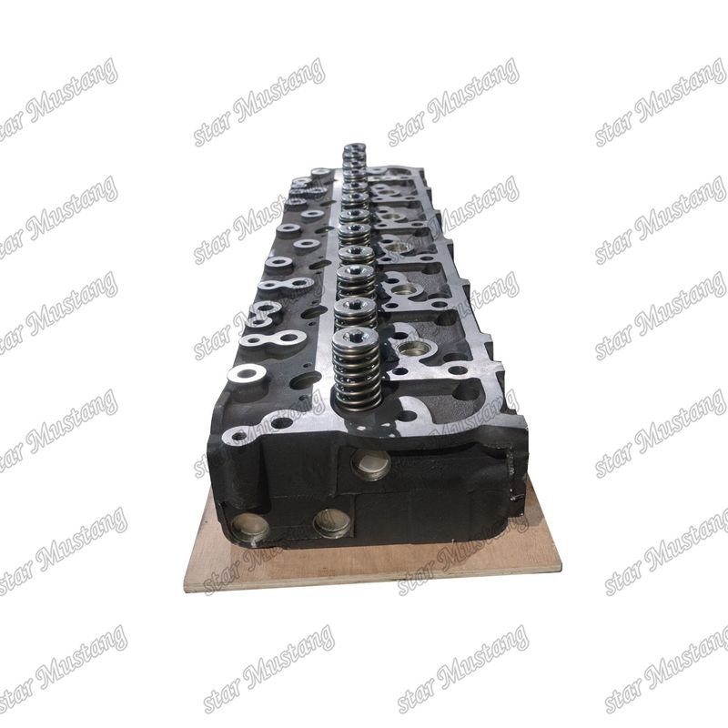 Assemblage de la tête de cylindre S6D105-1 6137-12-1020 6137-12-1060 Pour les pièces détachées du moteur KOMATSU