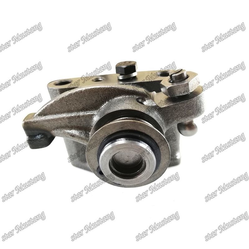 Nom de la pièce du moteur diesel Assemblage de bras roqueur pour DE12 D2366 65.04200-6027