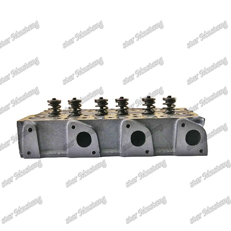 Assemblage de la tête de cylindre D1105 1G053-03040 1G065-03044 16032-03042 16261-03040 Convient pour les pièces détachées du moteur Kubota
