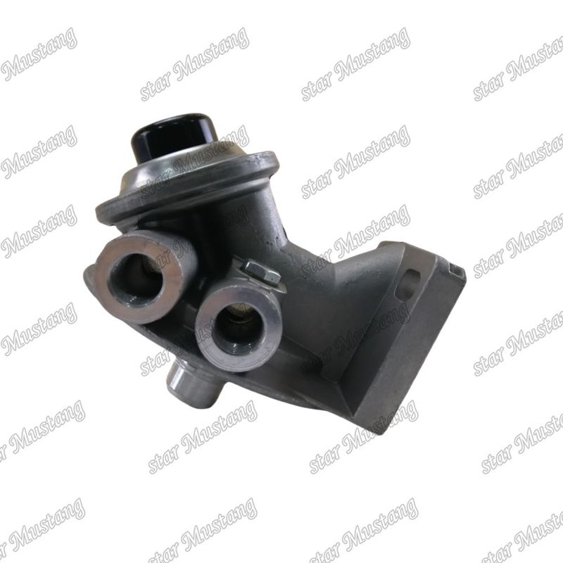 Siège de filtre diesel SK200-8 adapté aux pièces du moteur Deutz